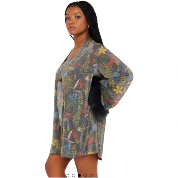 Savage X Fenty Trophy Wife Robe Metallic Island Print Sleeves Faux Fur Size M/L - Picture 2 of 16
